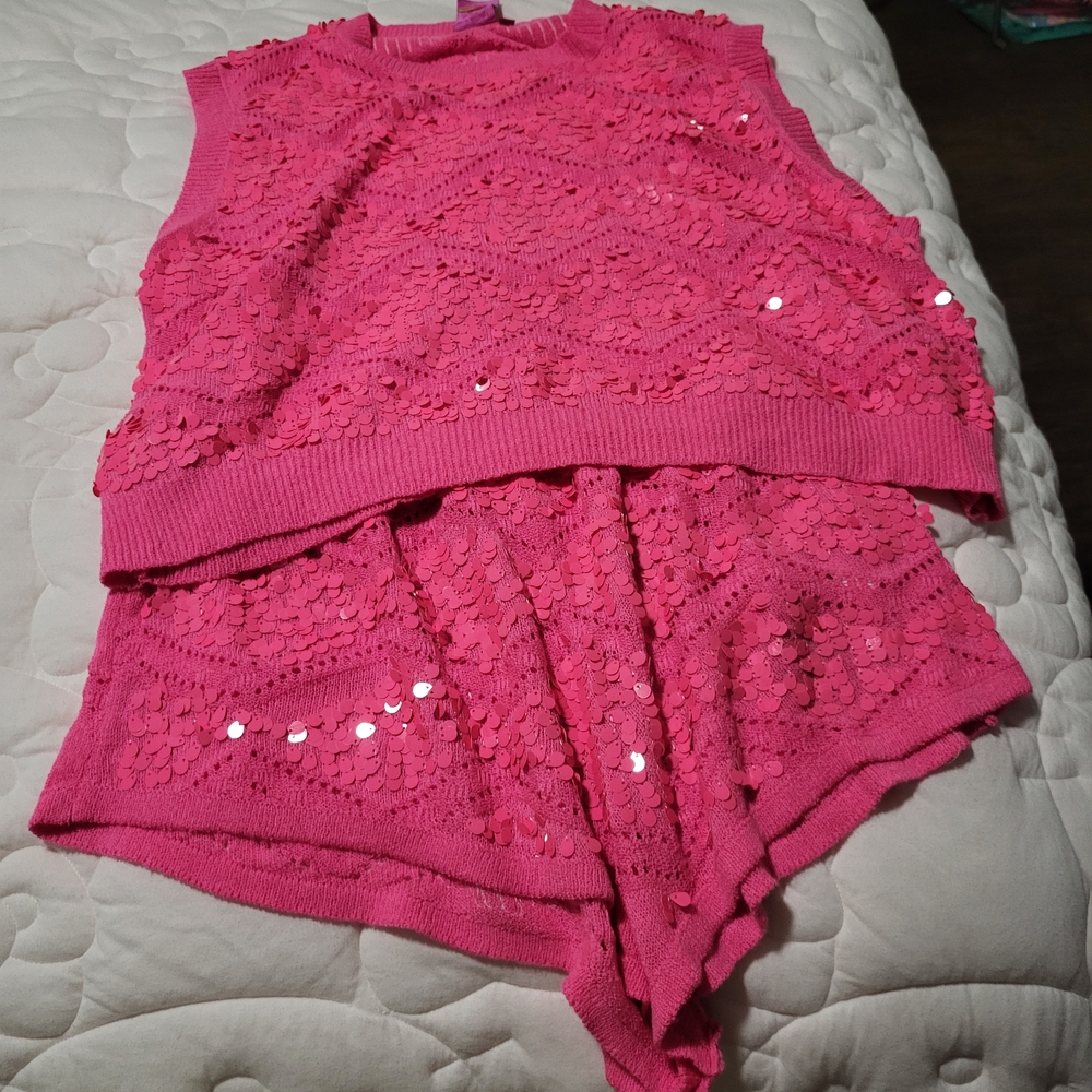 Queen Of Sparkles Pink Sleeveless Zig Zag Sequin Top And Shorts